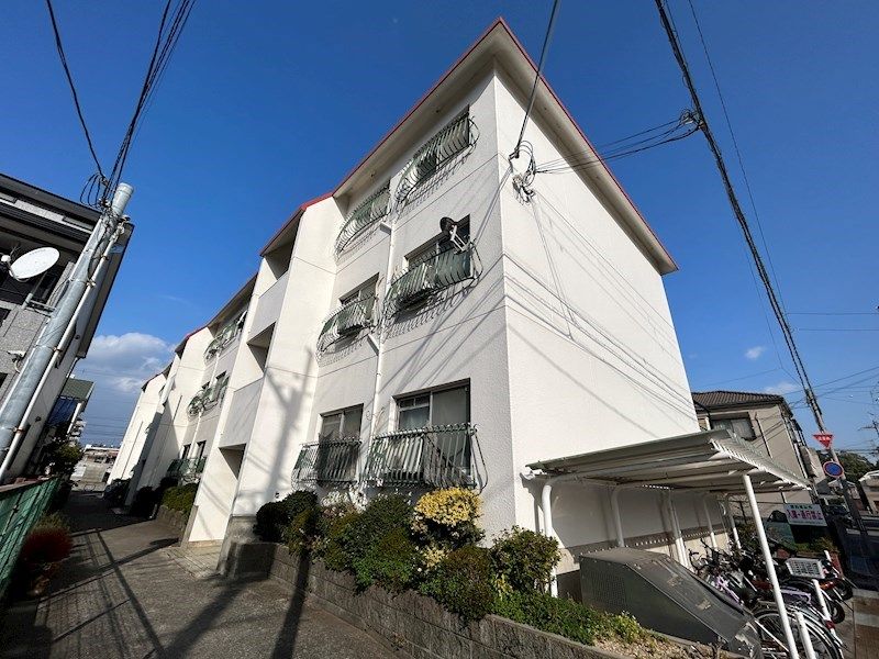 クローカスハイツの外観画像