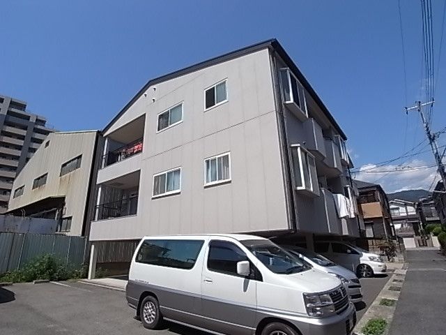 ハイツ本山南の外観画像