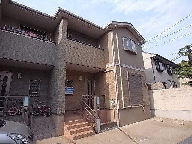 上甲東園2丁目テラスハウス東棟の外観画像