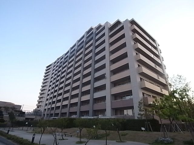 ラ・フルール本山の外観画像