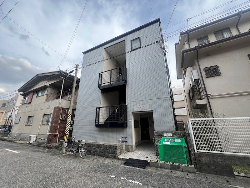 バーンホフ北口の外観画像