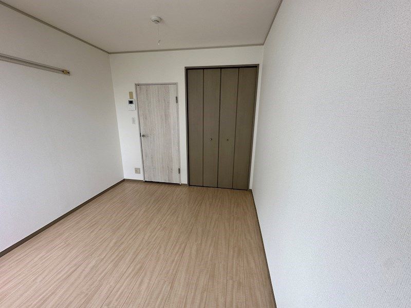ベッドルーム