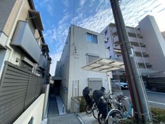ドゥ・レブローニュの外観画像