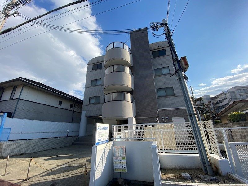 ダイヤガーデン岡本の外観画像