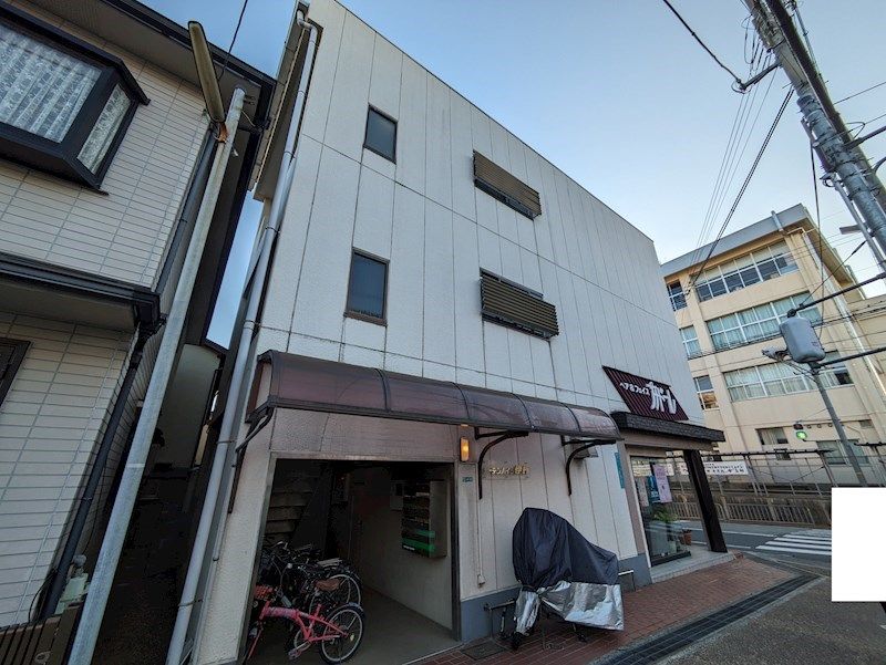 ガーデンハイツ伊丹の外観画像