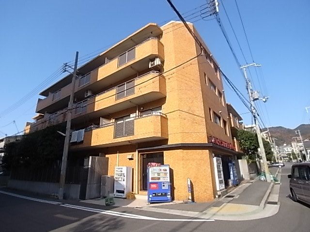 ライオンズマンション本山第5の外観画像