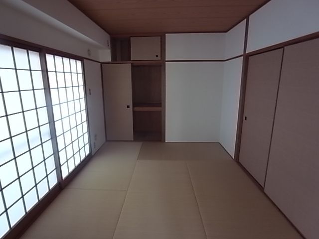 ベッドルーム