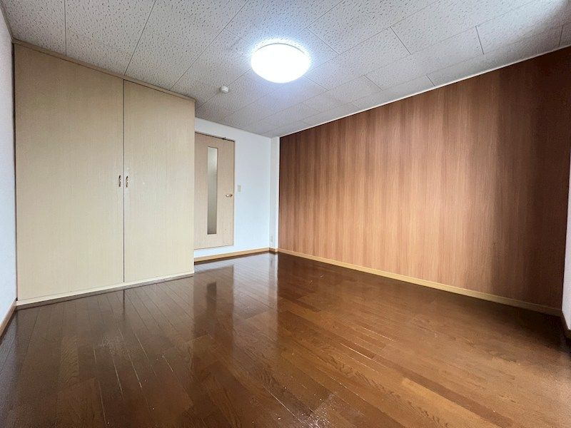 ベッドルーム