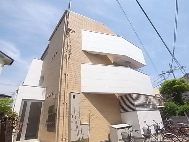 パロス甲子園の外観画像