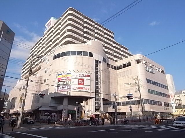 近くの関西スーパーセルバ店まで256m（徒歩4分）