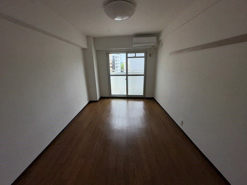 ベッドルーム