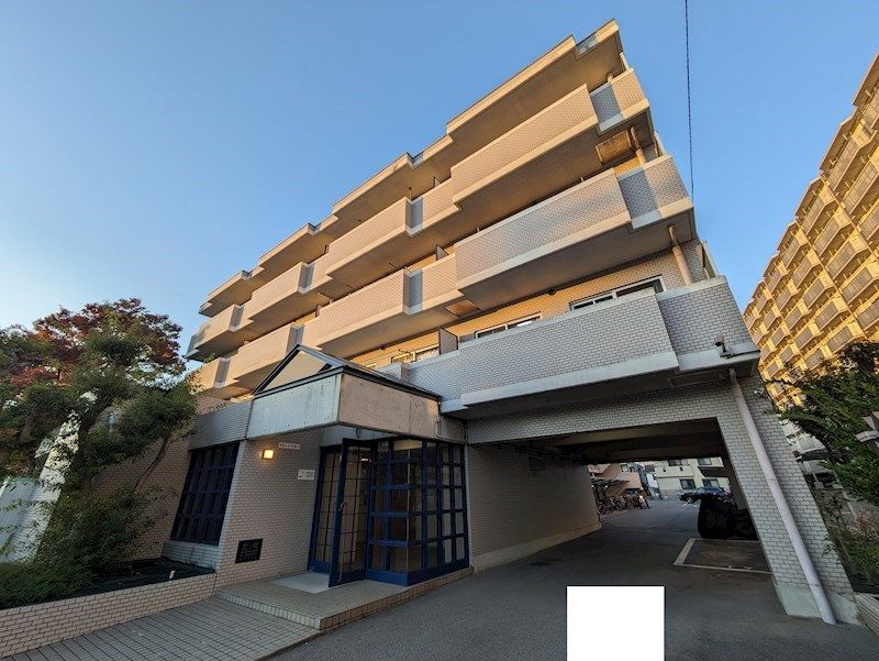 メゾンエスポアールの外観画像