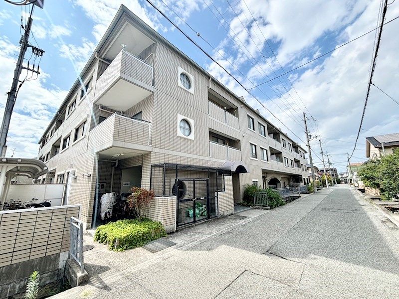 アジュール塚口の外観画像