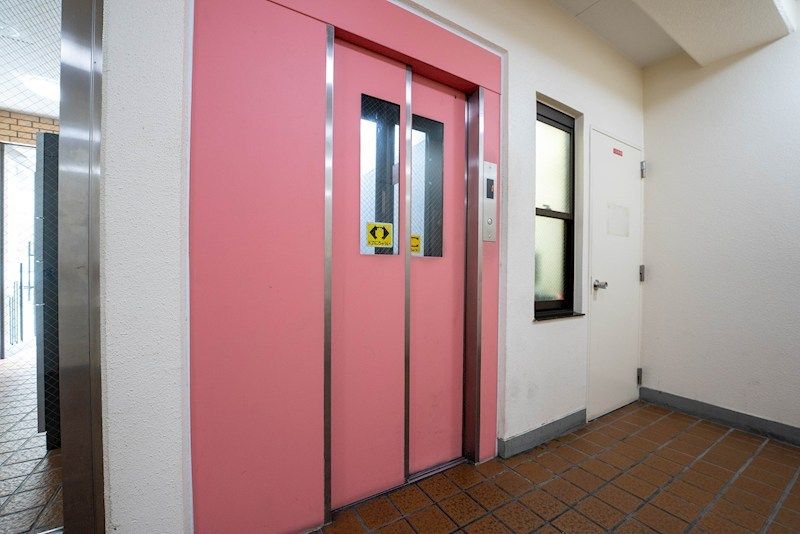 近くのセブンイレブン 神戸中央区役所北店まで42m（徒歩1分）
