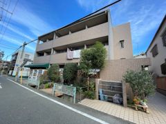 アパルトマン泰山の外観画像