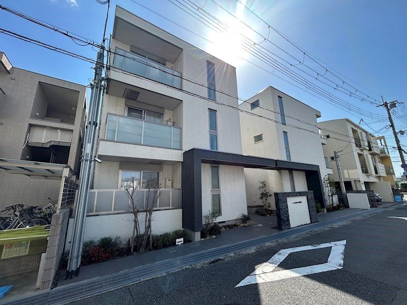 ヘーベルメゾン小松西町西棟の外観画像