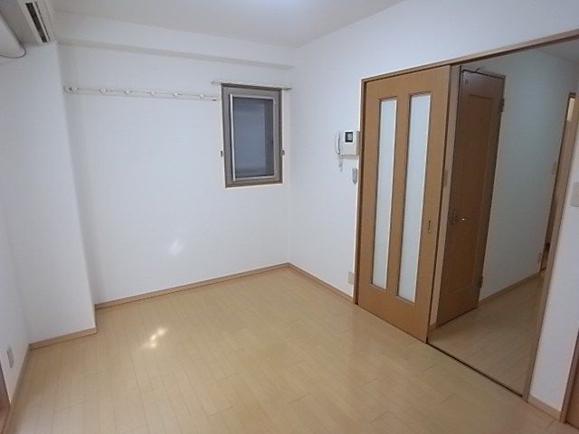 ベッドルーム