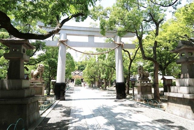 近くの湊川神社まで1,171m（徒歩15分）