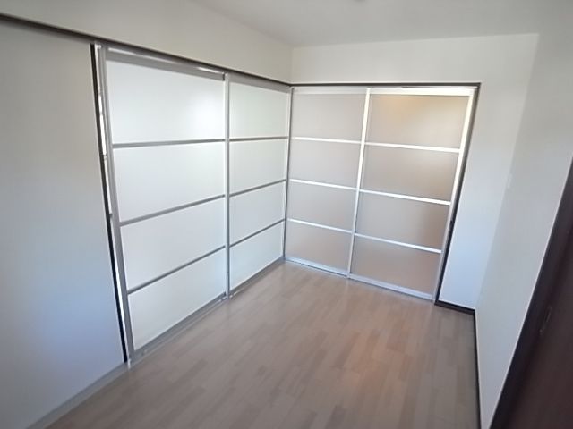 ベッドルーム