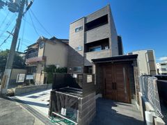 シーエムキャトフの外観画像