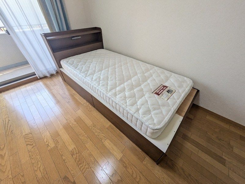 ベッドルーム