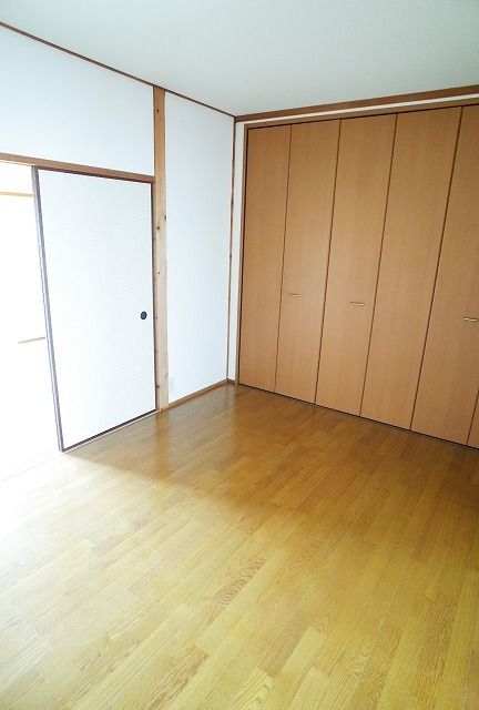 ベッドルーム