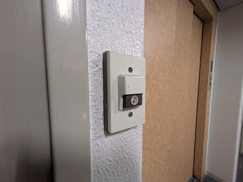 近くのローソン JR尼崎駅前店まで165m（徒歩3分）