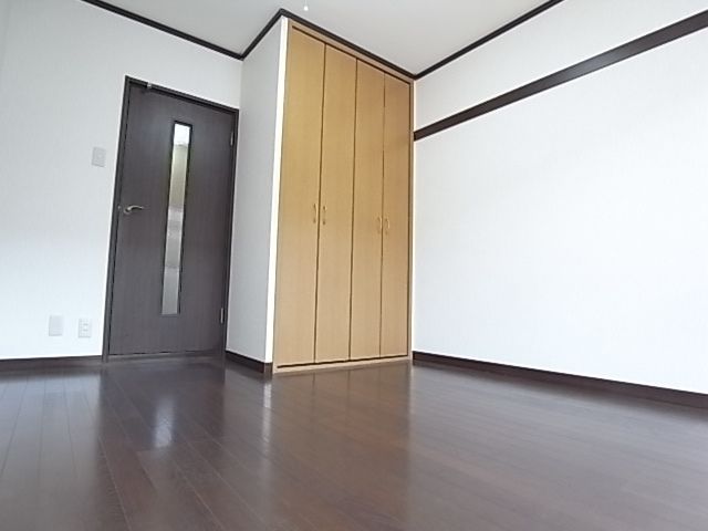 ベッドルーム