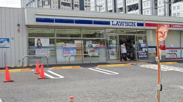 近くのローソン 芦屋新浜町店まで390m（徒歩5分）