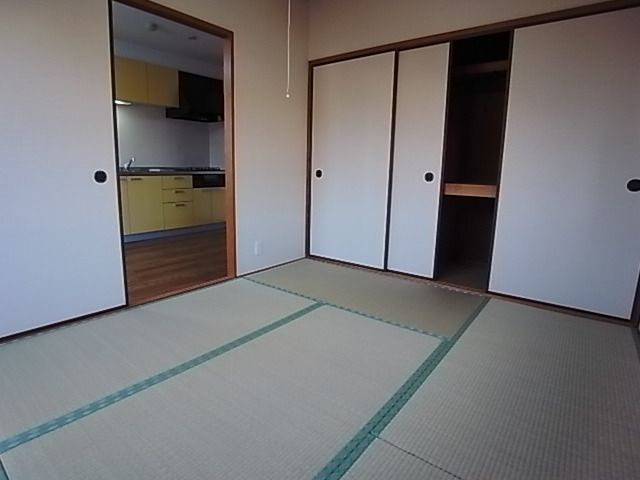 ベッドルーム