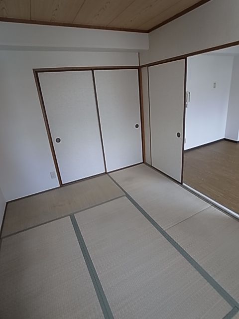 ベッドルーム