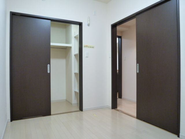 ベッドルーム