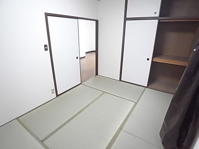 ベッドルーム