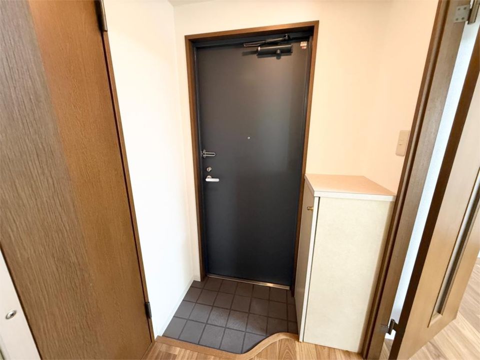 近くのファミリーマート 尼崎東難波町店まで96m（徒歩2分）