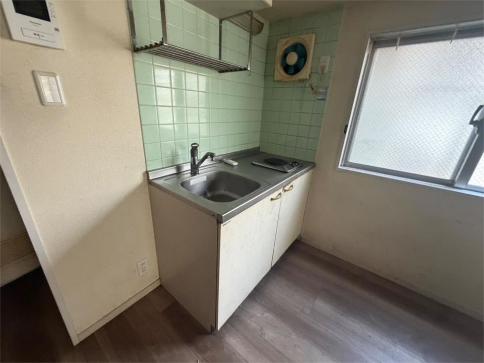 近くのファミリーマート 神戸線条工場/S店まで589m（徒歩8分）