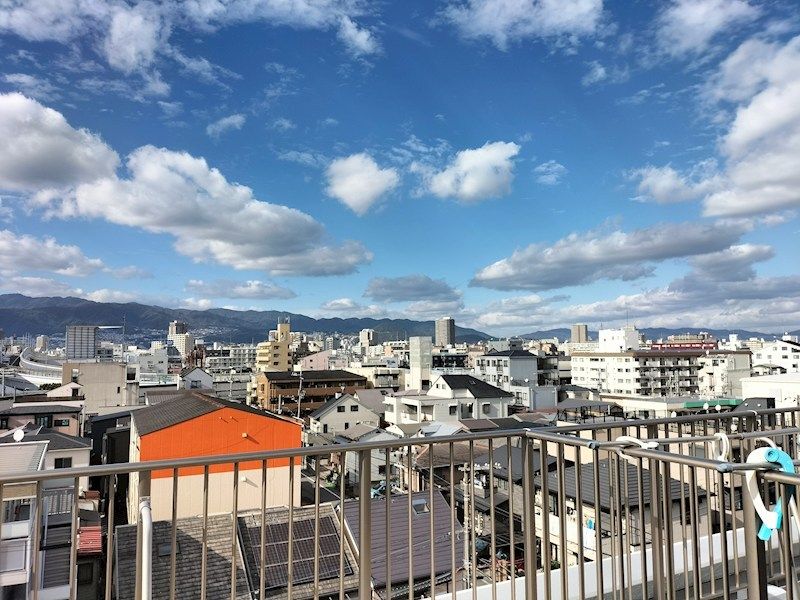 近くのローソン 西宮今津社前町店まで381m（徒歩5分）