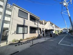 マノワールデルニエの外観画像