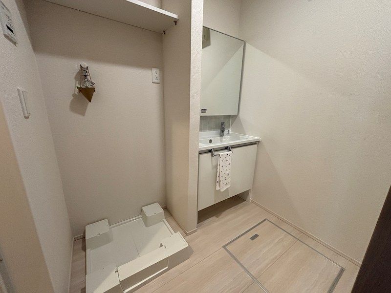 近くのツルハドラッグ 西宮今津店まで627m(徒歩8分)
