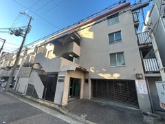 ラフォーレ甲子園の外観画像