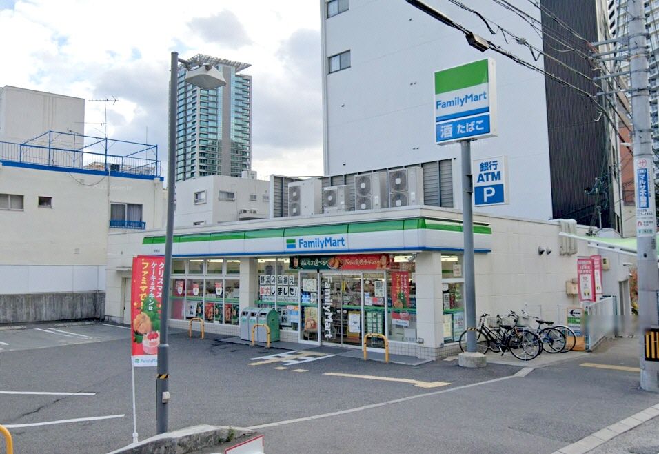 近くのファミリーマート 熊内町店まで115m(徒歩2分)