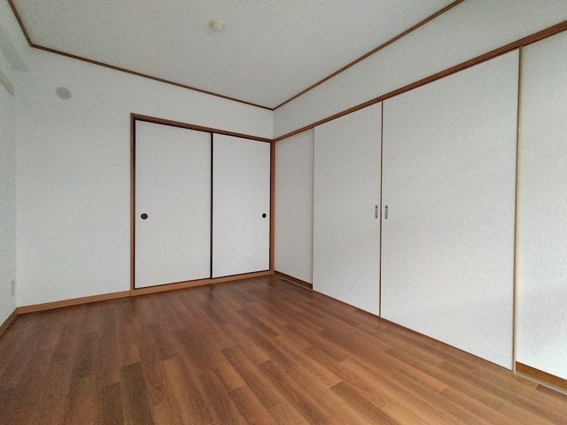 ベッドルーム