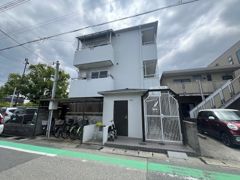 カーサトレピアーニの外観画像