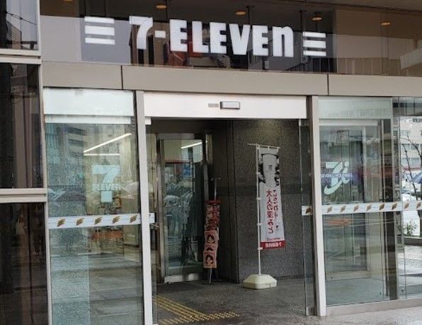 近くのセブンイレブン 神戸中央西町店まで124m(徒歩2分)