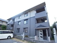 グリーンパレスB棟の外観画像