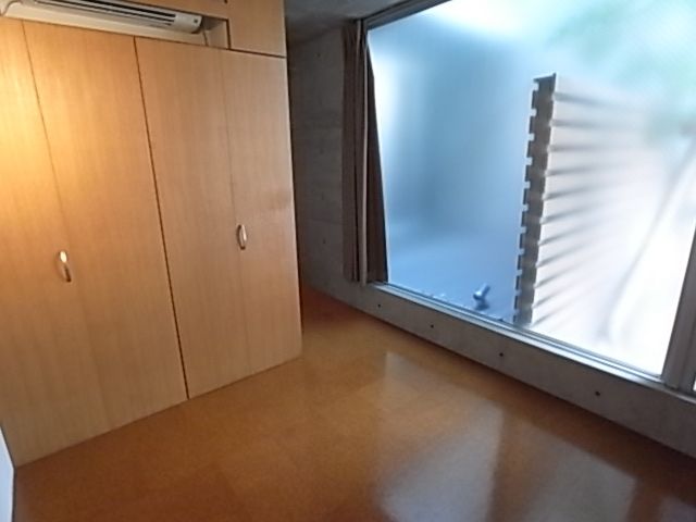 ベッドルーム