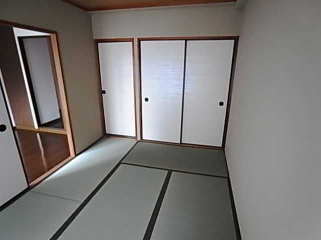 ベッドルーム