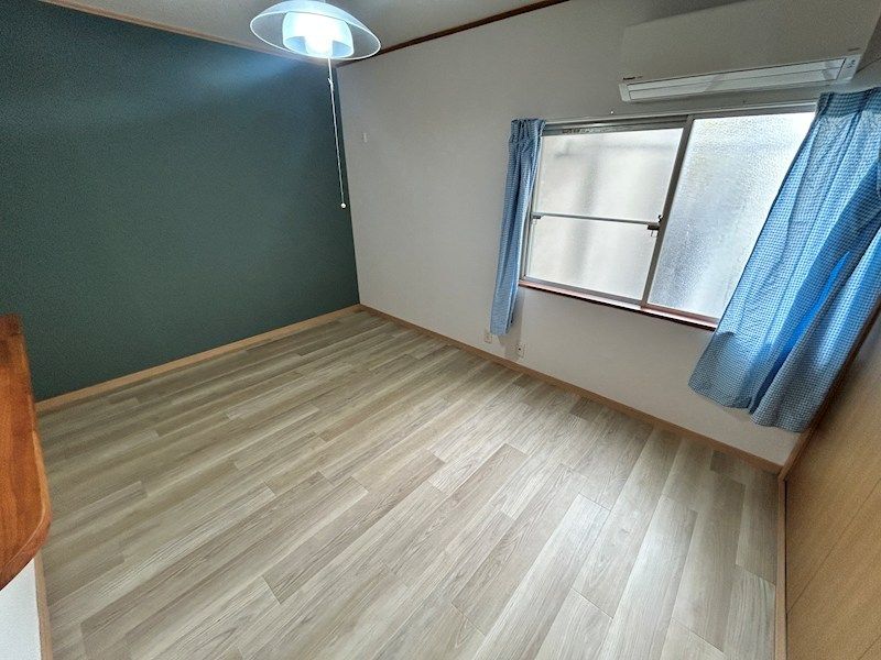 ベッドルーム