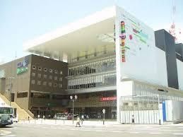 近くの御影クラッセまで714m(徒歩9分)