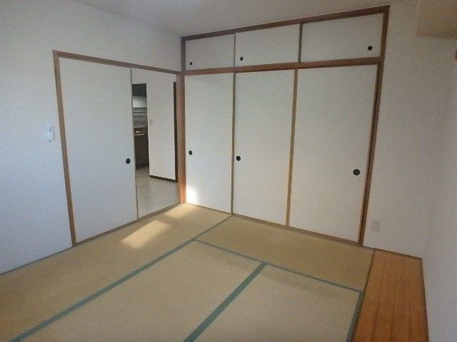 ベッドルーム