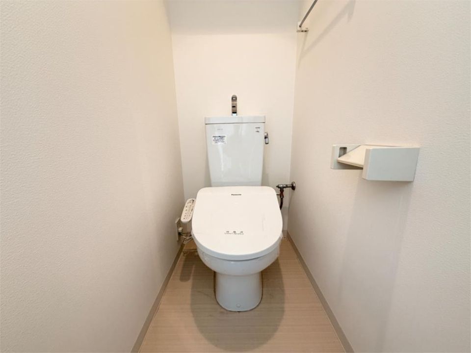 近くのセブンイレブン 西宮甲子園7番町店まで245m（徒歩4分）